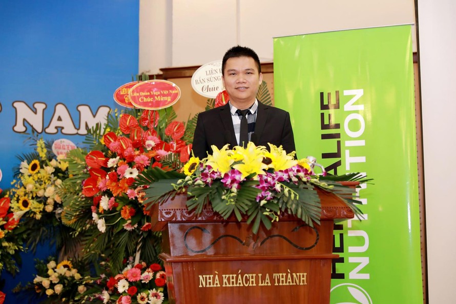 Ông Nguyễn Thành Đạt_ Giám đốc Truyền thông Herbalife VN - đối tác dinh dưỡng lâu dài của thể thao VN - gửi lời chúc mừng đến các VĐV