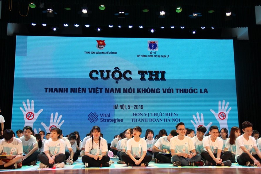 Các thí sinh tham dự Cuộc thi “Thanh niên Việt Nam nói không với thuốc lá”.