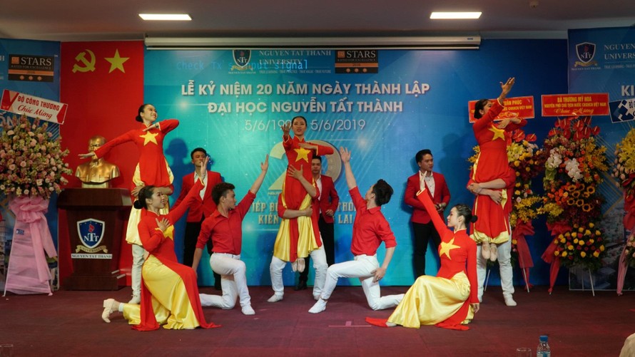 Trường ĐH Nguyễn Tất Thành tổ chức kỷ niệm 20 năm ngày thành lập