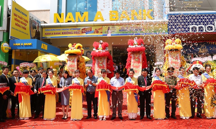 Nam A Bank Krông Păc - điểm giao dịch thứ 3 của Ngân hang tại tỉnh Đắk Lắk đã chính thức được khai trương đi vào hoạt động