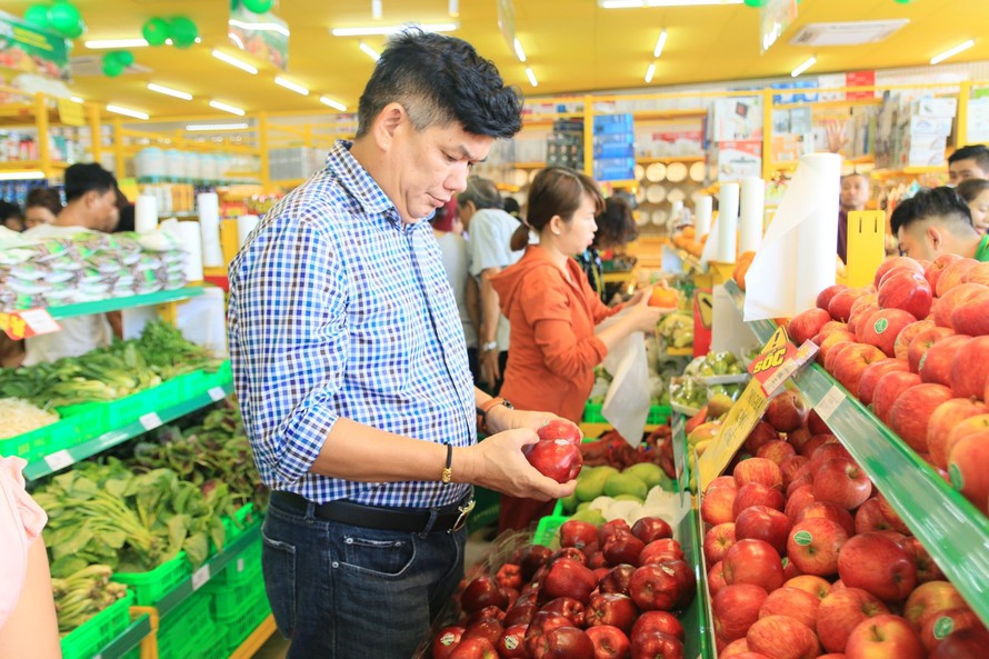 Trái cây nhập khẩu tại Bách hóa Xanh luôn có giá rẻ hơn so với thị trường nhưng vẫn đảm bảo độ tươi ngon.
