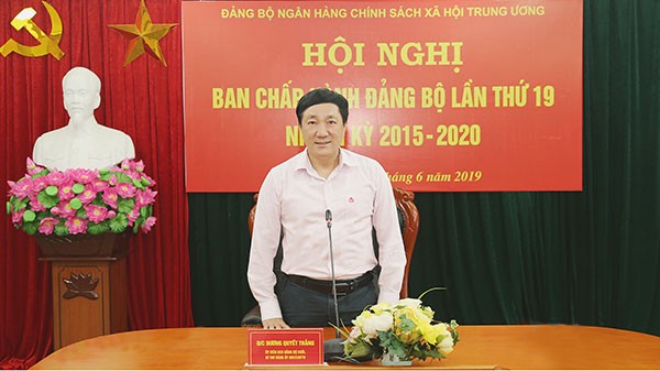 Đồng chí Dương Quyết Thắng - Bí thư Đảng ủy NHCSXH TW phát biểu kết luận