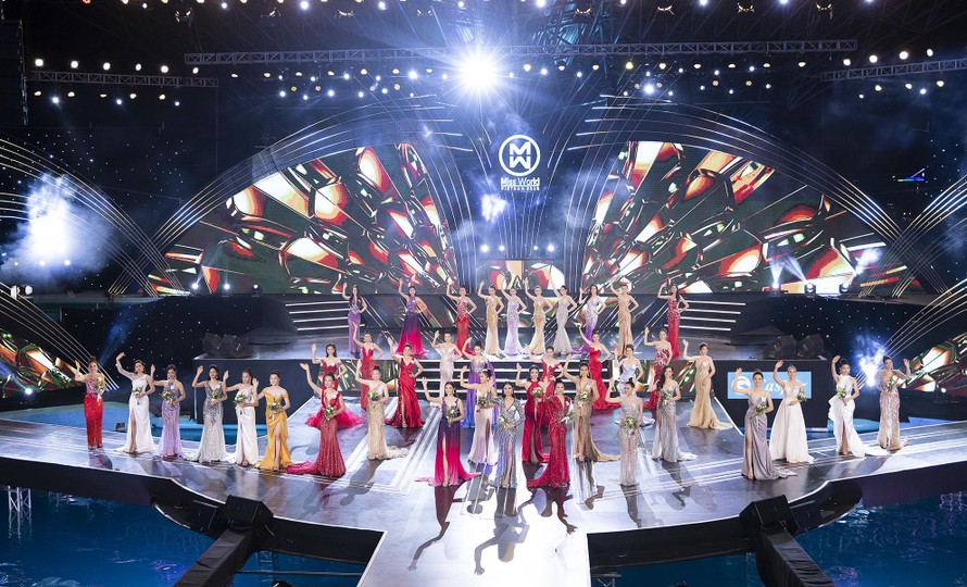 Top 40 chung kết Toàn quốc Miss World Vietnam 2019 xuất hiện trên sân khấu được đầu tư hoành tráng, chuyên nghiệp