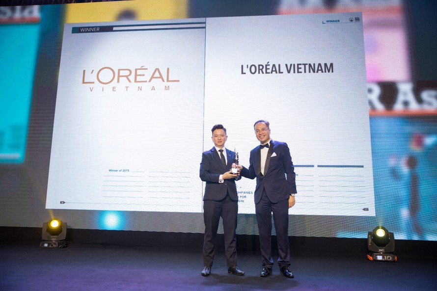 Ông Phạm Mạnh Khôi – Giám đốc Nhân sự Loreal Vietnam nhân giải thưởng Best Companies To Work For In Asia 2019
