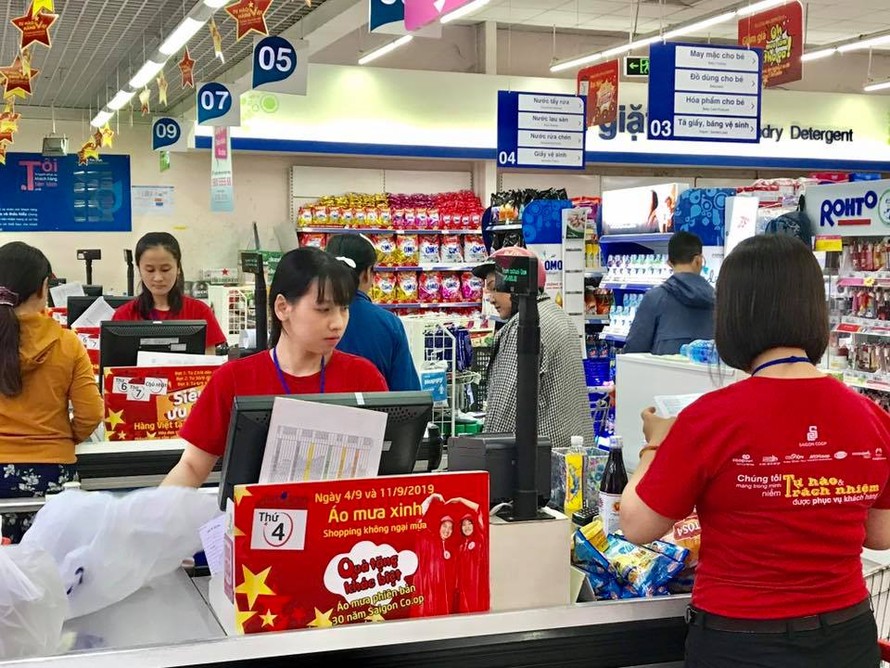 Ngày Quốc khánh 2-9, khi đến mua sắm tại hệ thống siêu thị Coopmart và đại siêu thị Co.opXtra trong cả nước, khách hàng mặc áo cờ đỏ sao vàng sẽ được nhận phần quà giá trị cao.
