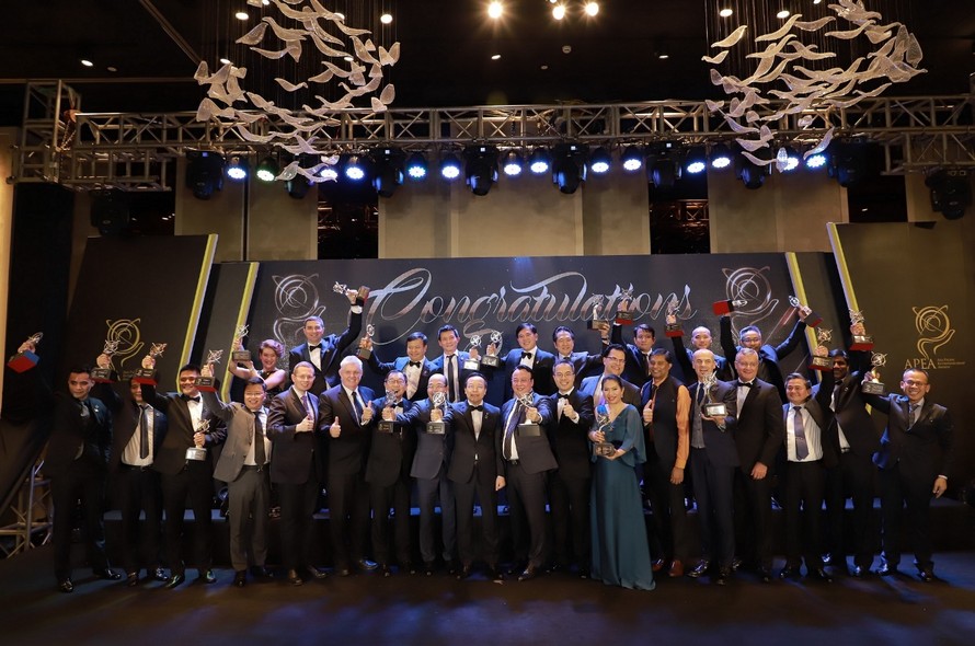 Giải thưởng APEA 2019 đã trao tặng cho 14 doanh nghiệp và 12 doanh nhân Việt Nam xuất sắc.
