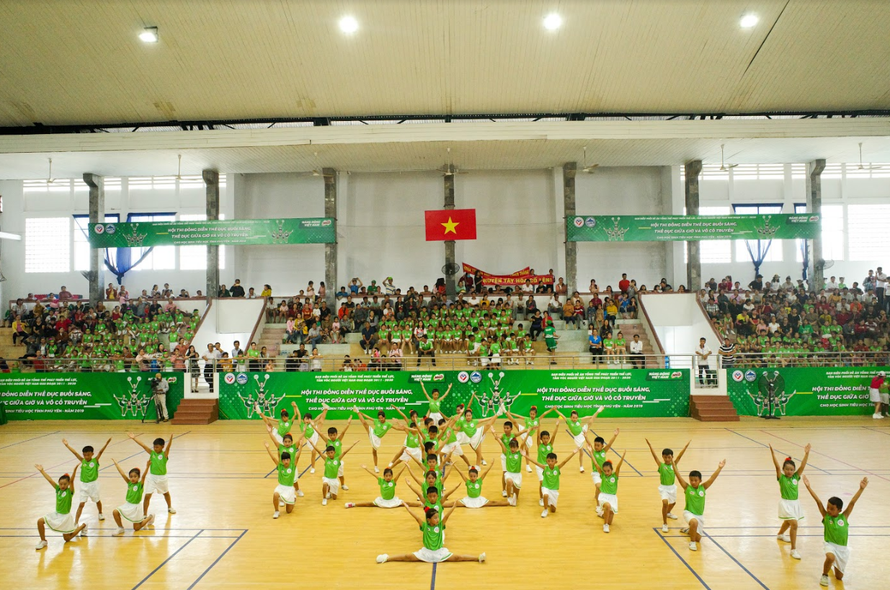Gần 400 học sinh tiểu học tại 09 trường ở Phú Yên tham gia Hội thi thể dục buổi sáng, thể dục giữa giờ và võ cổ truyền thành công tốt đẹp