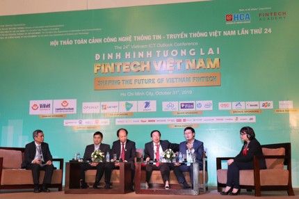 Phó Tổng Giám đốc Tổng công ty Truyền thông VNPT-Media Nguyễn Sơn Hải chia sẻ tại hội thảo