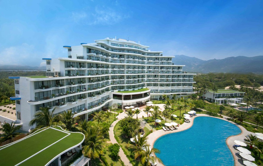 Khung cảnh bình yên và tiện nghi tại Cam Ranh Riviera Beach Resort & Spa