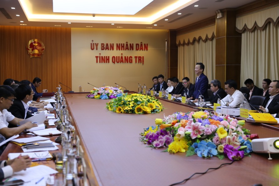 Ông Đỗ Quang Hiển, Chủ tịch HĐQT kiêm Tổng Giám đốc Tập đoàn T&T Group phát biểu tại buổi làm việc với lãnh đạo tỉnh Quảng Trị.