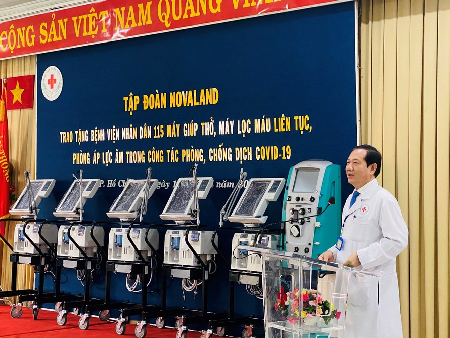 Ts.Bs. Phan Văn Báu - Giám đốc Bệnh viện Nhân dân 115 chia sẻ về tầm quan trọng của các trang thiết bị Y tế hiện đại trong công tác điều trị dịch bệnh