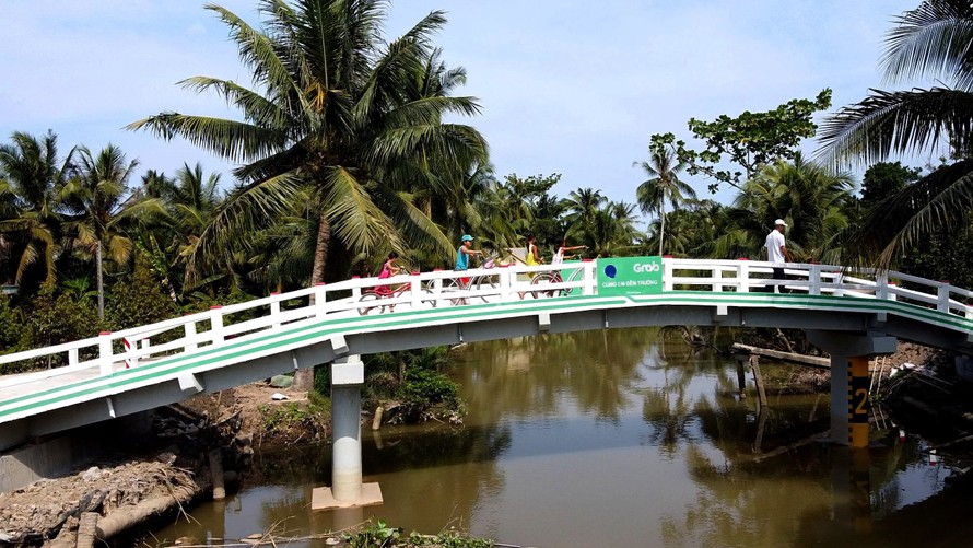 Cầu Út Ốm tại ấp Phước Thới B, xã Bình Phước, huyện Mang Thít, tỉnh Vĩnh Long