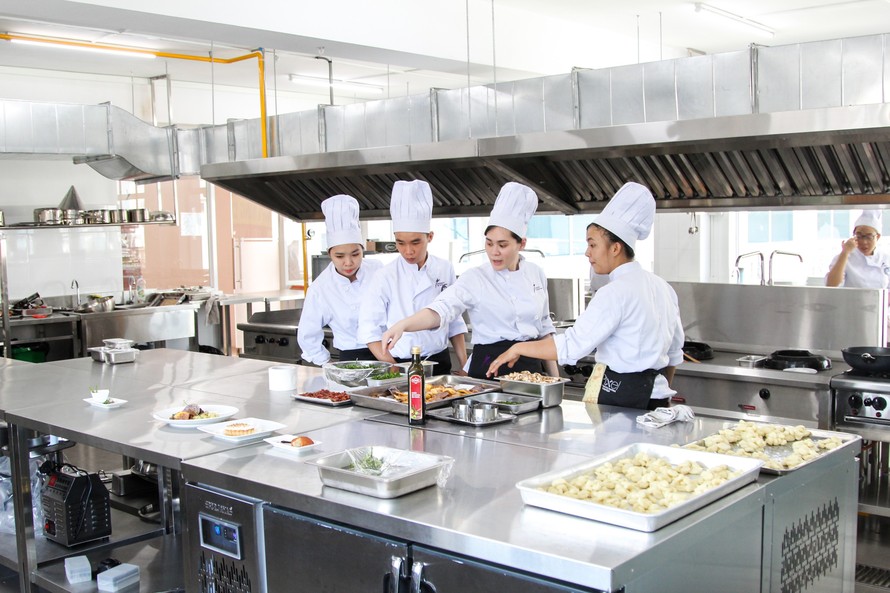 Quản trị nhà hàng & dịch vụ ăn uống quốc tế của UCP là ngành thu hút đông đảo sinh viên quốc tế theo học