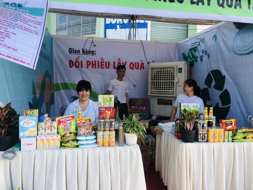 Vedan Việt Nam tài trợ 700 cây xanh cho 'Tuần lễ Đồng Nai xanh'