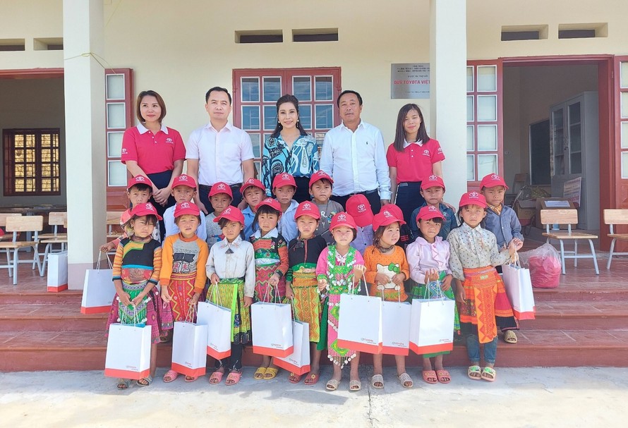 Quỹ Toyota Việt Nam hỗ trợ nâng cấp điểm trường cho trẻ em vùng cao tại Sơn La 
