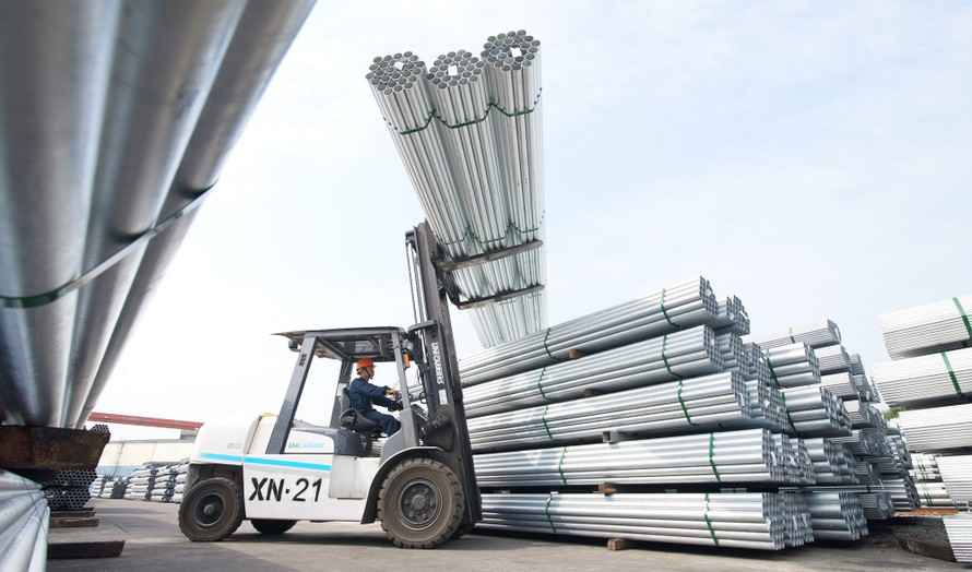 Lũy kế 7 tháng, tổng sản lượng tiêu thụ ống thép Hòa Phát đạt 422.300 tấn, xuất khẩu tăng 16% so cùng kỳ