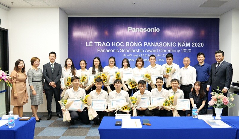 Lễ trao học bổng Panasonic 2020 được tổ chức trong không khí đầm ấm, vui tươi tại Trung tâm công nghệ cao Panasonic Risupia Việt Nam