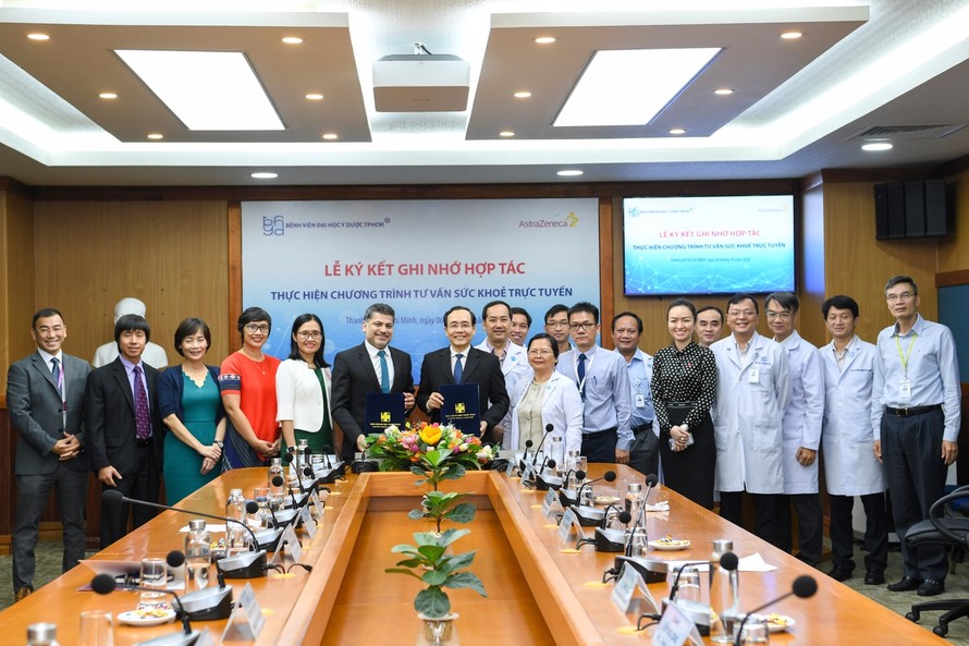BV ĐH Y Dược TP.HCM và Công ty AstraZeneca Việt Nam hợp tác tư vấn sức khỏe trực tuyến