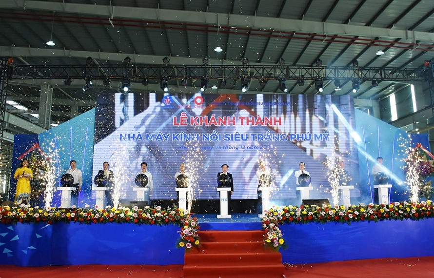Khánh thành nhà máy kính nổi siêu trắng đầu tiên và duy nhất tại Việt Nam