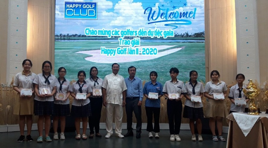 Câu lạc bộ Happy Golf tổ chức giải golf gây quỹ học bổng cho trẻ em nghèo