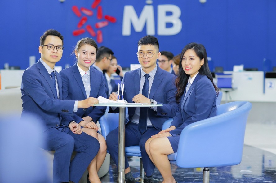 Trụ sở mới của MB tại 18 Lê Văn Lương vừa khai trương hồi tháng 11/2020