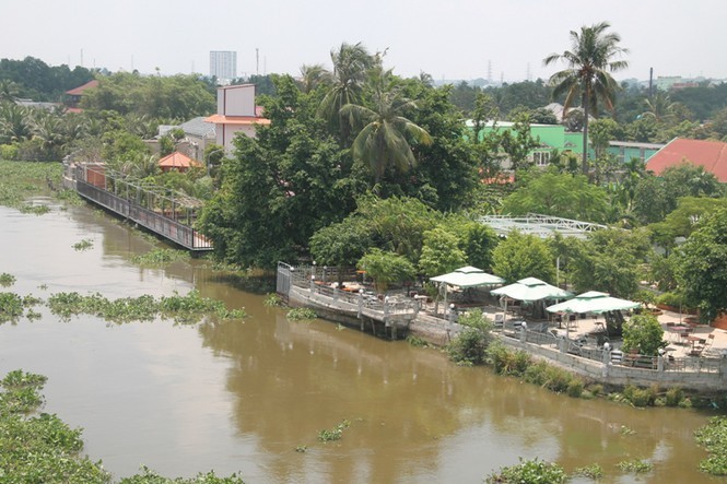 Bình Dương sẽ cưỡng chế loạt công trình lấn sông Sài Gòn