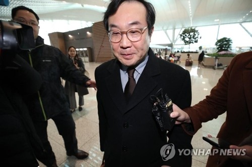 Đặc phái viên Lee Do-hoon của Hàn Quốc đến Mỹ nagỳ 5/3. Ảnh: Yonhap