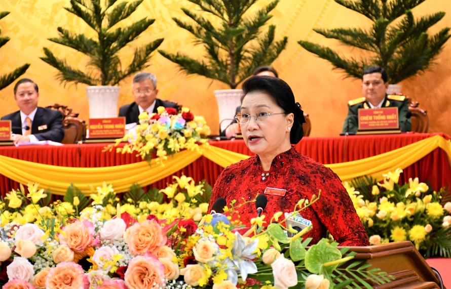 Chủ tịch Quốc hội Nguyễn Thị Kim Ngân phát biểu tại Đại hội. 