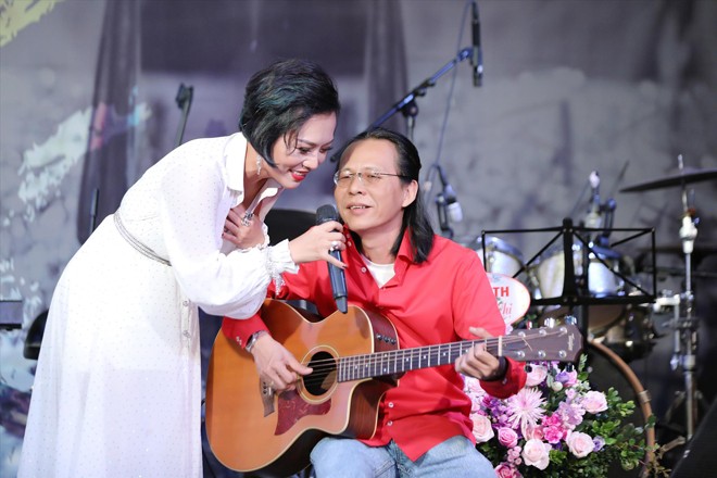 Thái Thùy Linh và Nguyễn Quang - nhạc sĩ phối khí cho album mới của cô Ảnh: Hòa Nguyễn