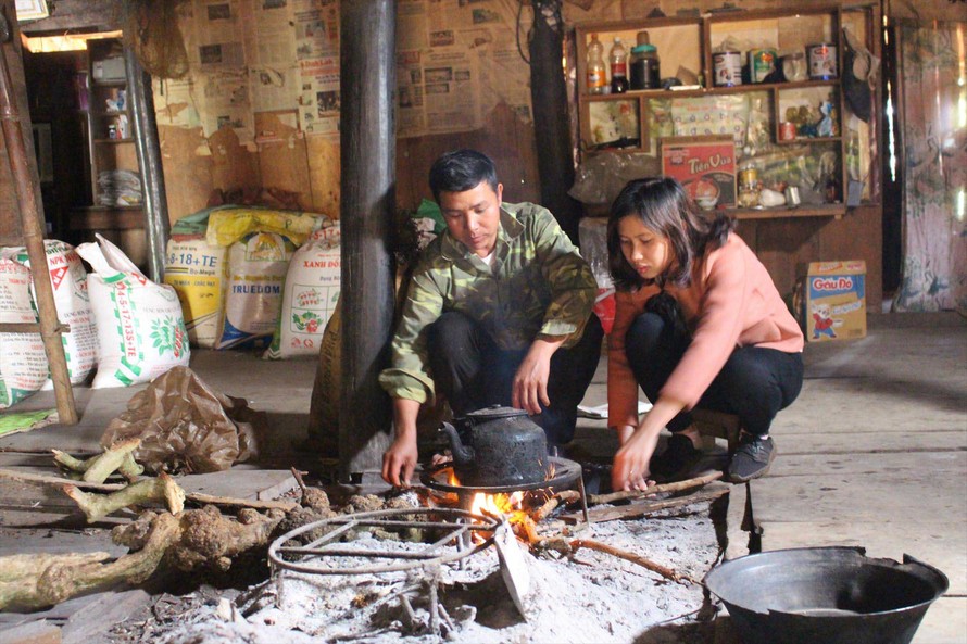 Bếp lửa của người Nùng An được đặt ở gian chính ngôi nhà