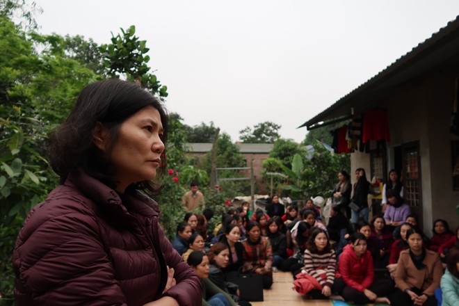 ​ Hơn 100 giáo viên hợp đồng chia sẻ nỗi niềm với phóng viên Tiền Phong ảnh:Nghiêm Huê