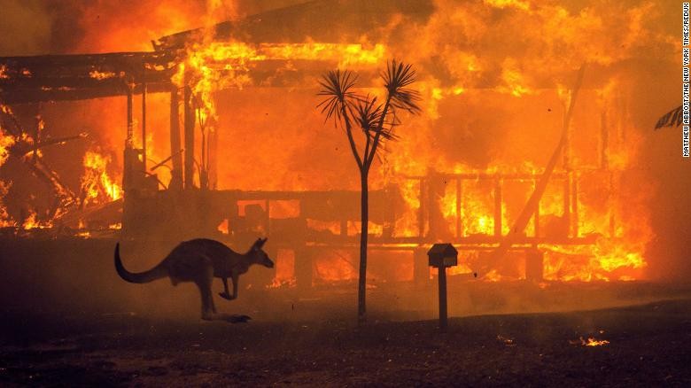 Cháy rừng lan rộng nhiều nơi ở Úc ảnh: CNN