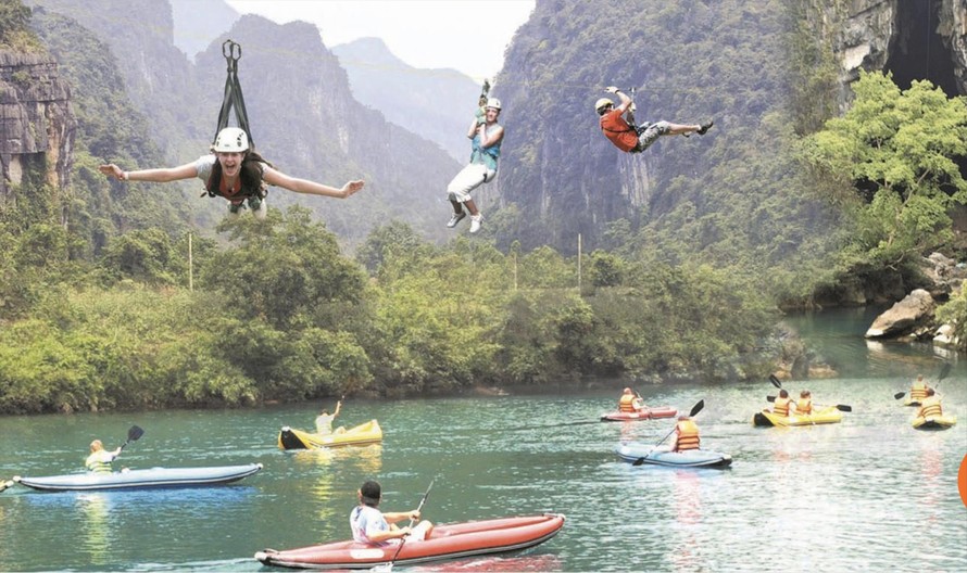 Sông Chày – Hang Tối, địa danh du lịch nổi tiếng của VQG Phong Nha – Kẻ Bàng