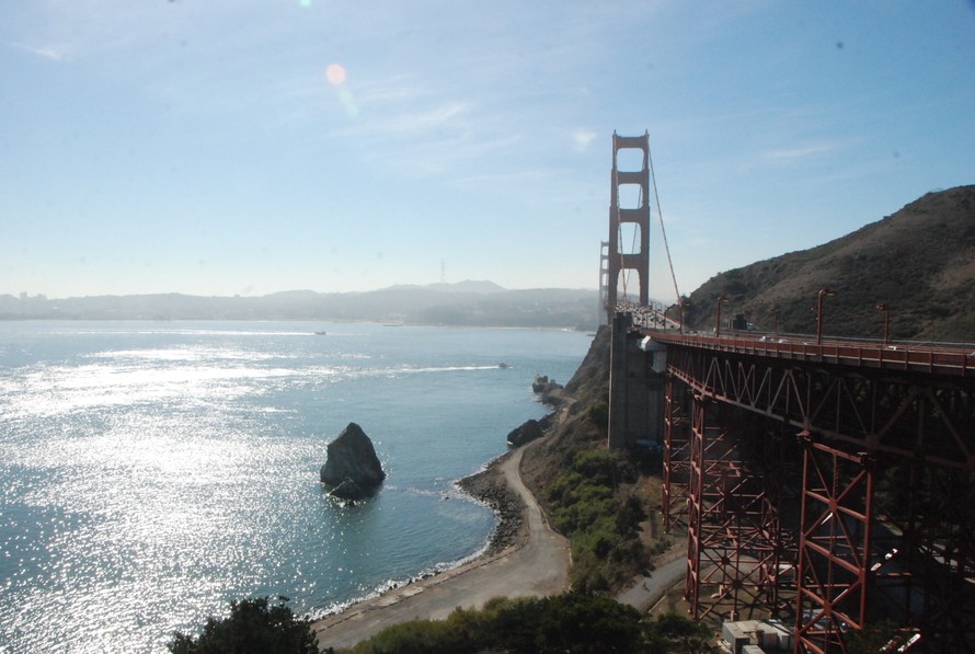 Cầu Cổng Vàng và vịnh San Francisco Ảnh: Xuân Ba