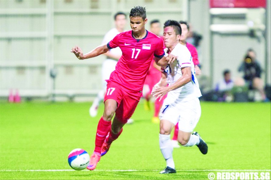 ĐT Singapore và Philippines có thể mất nhiều trụ cột như Irfan Admad (trái) tại AFF Cup do Thai - League đổi lịch thi đấu 