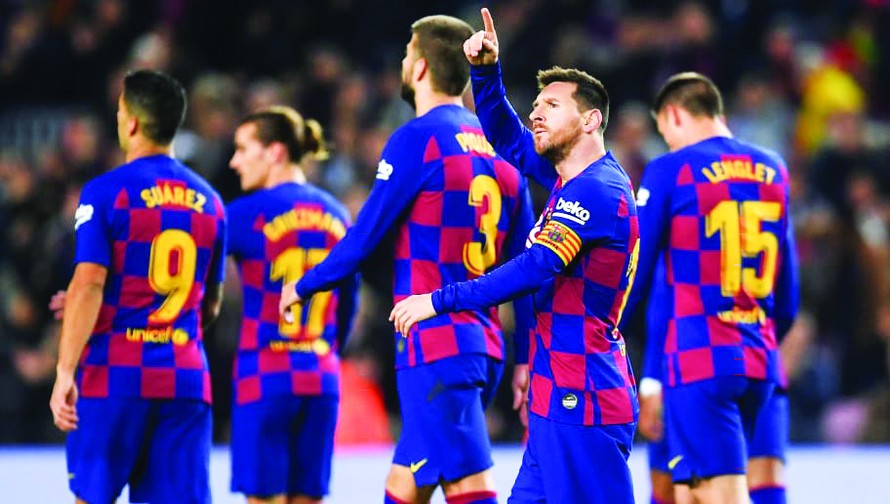 Messi và các đồng đội ở Barca chấp nhận giảm lương trong thời gian nghỉ thi đấu vì COVID-19