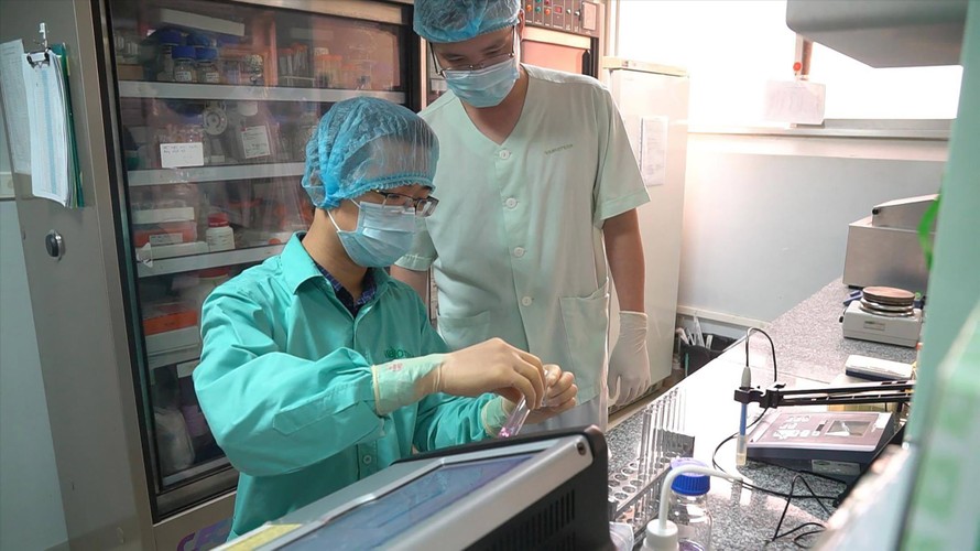 VABIOTECH là đơn vị đầu tiên tại Việt Nam tiêm thí nghiệm vắc-xin chống COVID-19 cho chuột