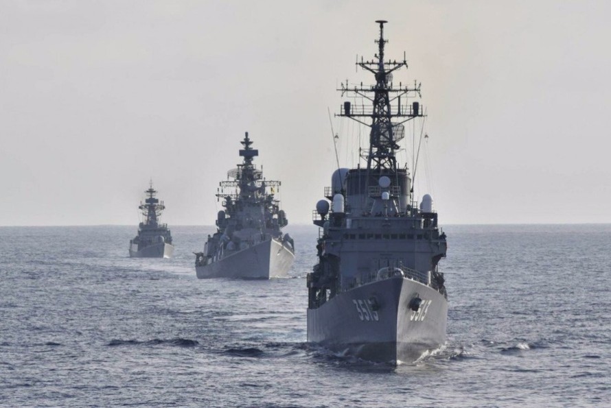 Hải quân Ấn Độ và Nhật Bản vừa hoàn thành tập trận chung trên Ấn Độ DươngNguồn: Twitter
