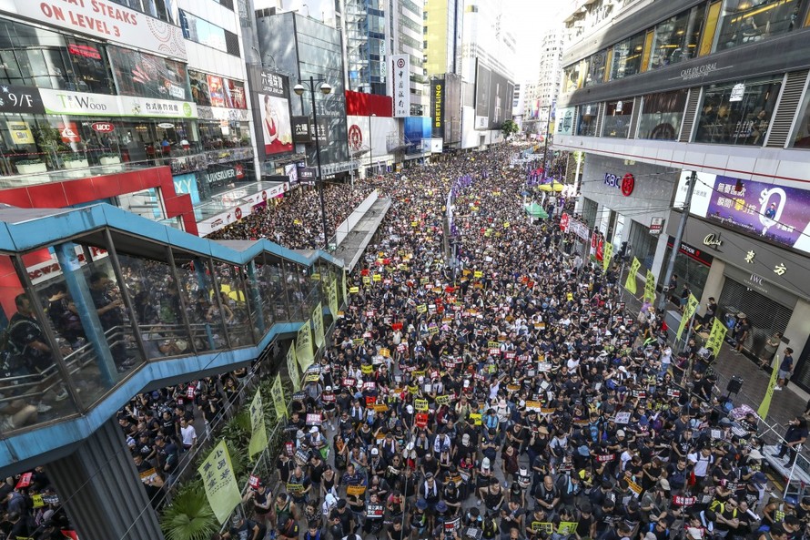Người Hong Kong biểu tình chống luật mớiẢnh: SCMP