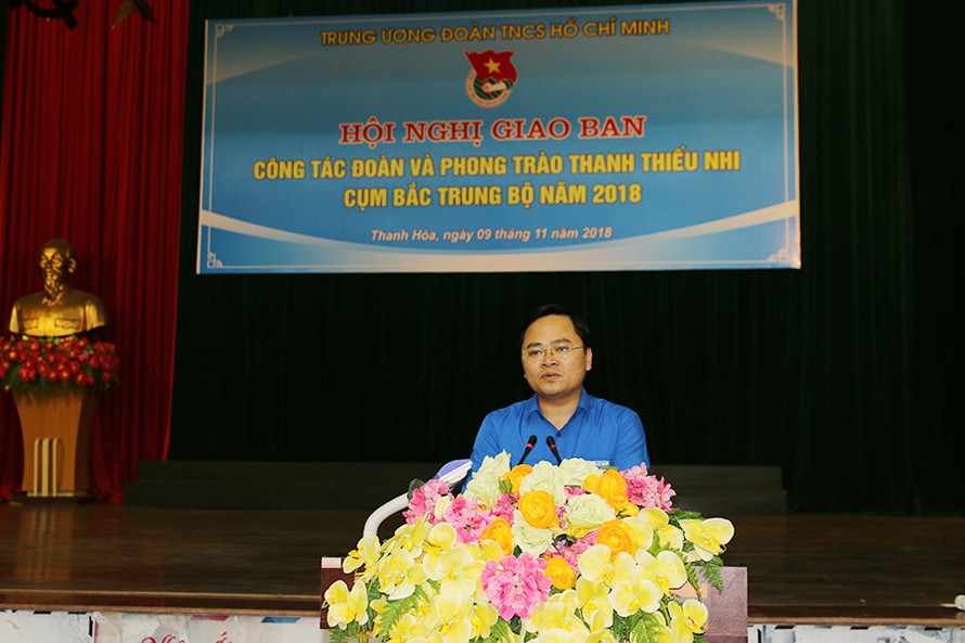 Anh Nguyễn Anh Tuấn, Bí thư Thường trực Trung ương Đoàn phát biểu tại hội nghị. 