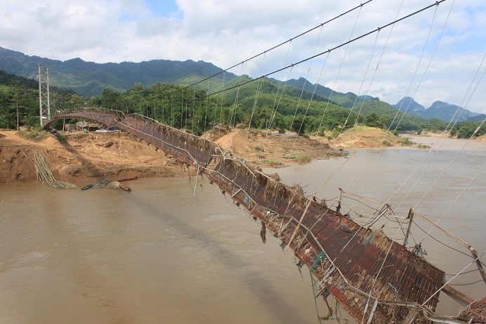 Cầu treo Phú Xuân bị phá hủy chưa được khắc phục