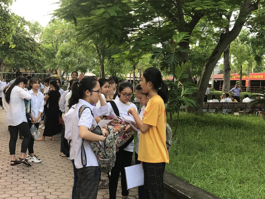 Hơn 35.000 thí sinh Thanh Hoá bước vào 'chảo lửa' thi lớp 10 