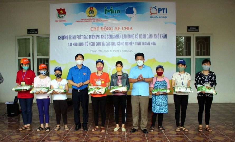 Tỉnh đoàn Thanh Hoá hỗ trợ gạo cho 1.000 công nhân