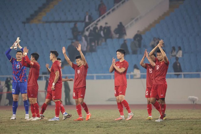 ĐT Việt Nam đã có chiến thắng 3-0 trước Myanmar để giành vị trí nhất bảng B.