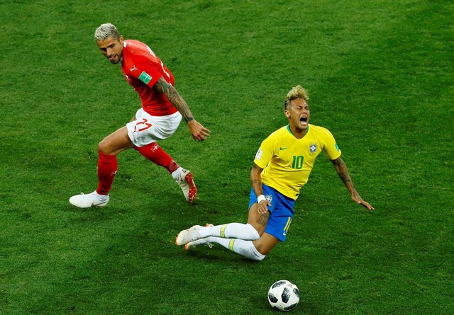 HLV Brazil lo sốt vó vì chấn thương của Neymar
