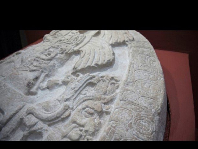 Khám phá bí mật sau bàn thờ “Game of Thrones” của người Maya