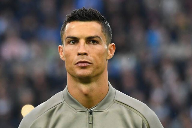 Ronaldo đang bị nhiều người tố cáo hiếp dâm.