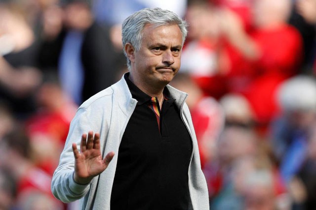 Mourinho đang đứng trước nguy cơ bị sa thải.
