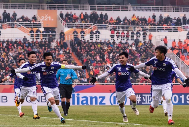 Hà Nội FC đã có màn trình diễn khá tốt trong hiệp 1 ở trận gặp Shandong Luneng.