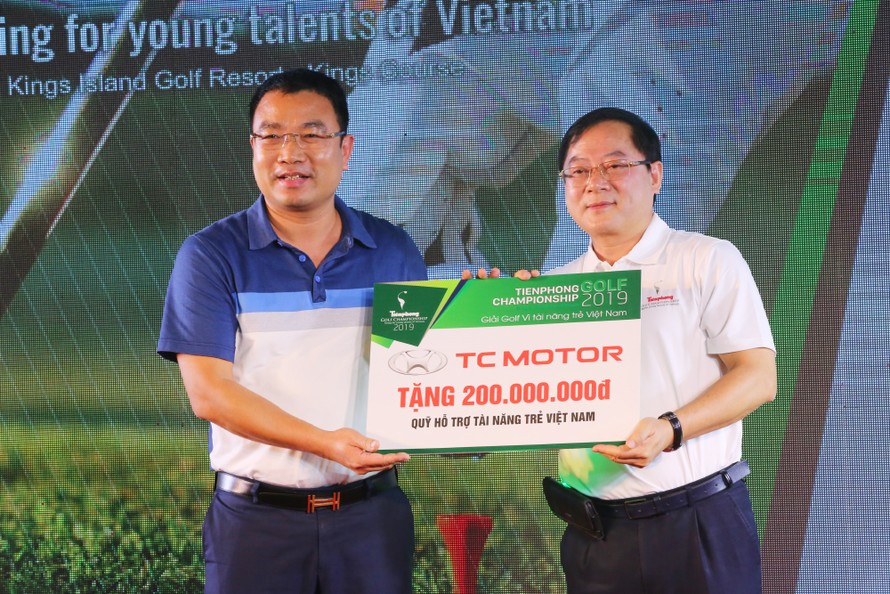 TC Motor tặng quỹ Vì tài năng trẻ Việt Nam 200 triệu đồng